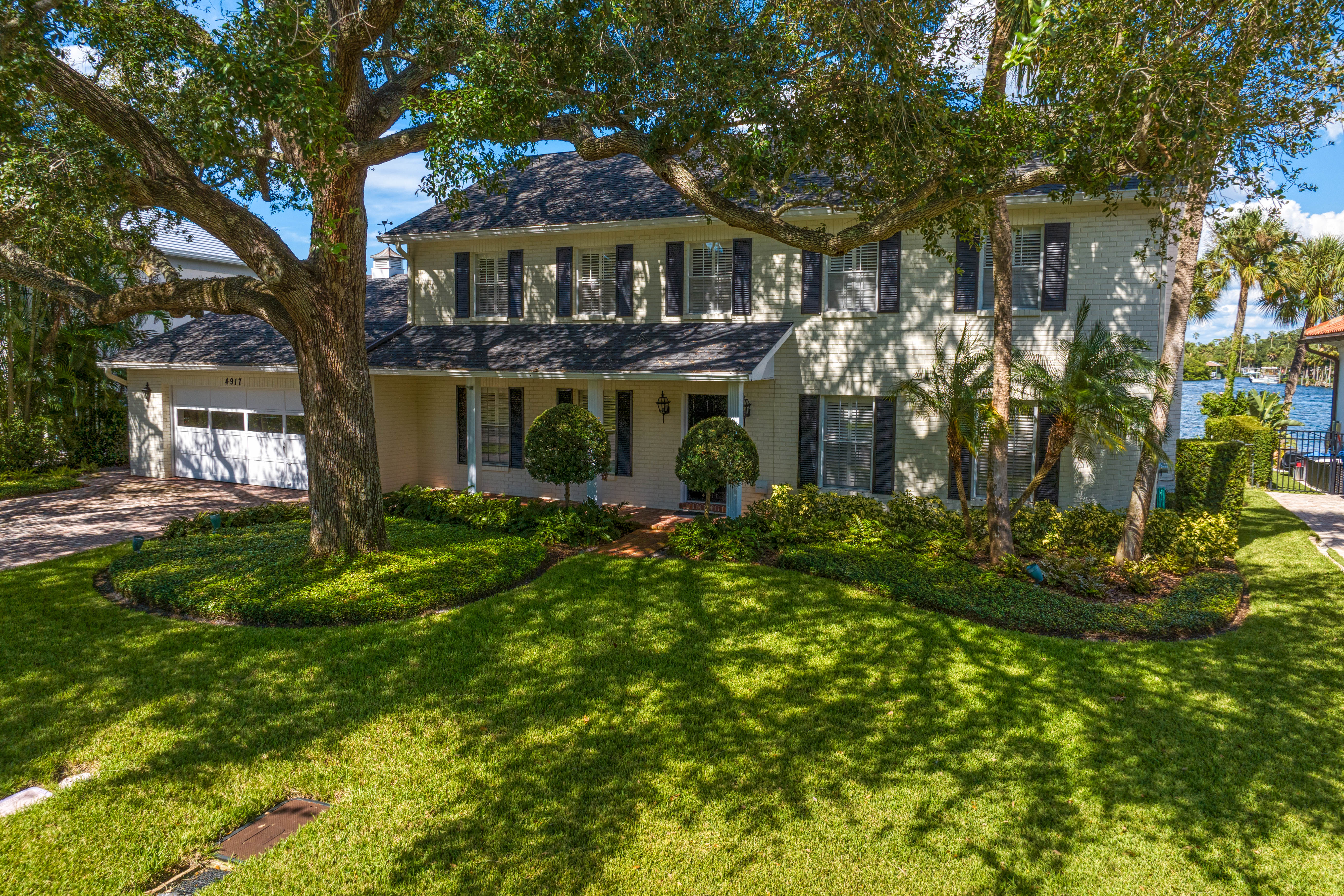 4917 Bay Way Drive, Tampa